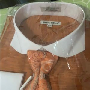 Shirt, Tie, Hankie, and cufflinks ensemble! New!!